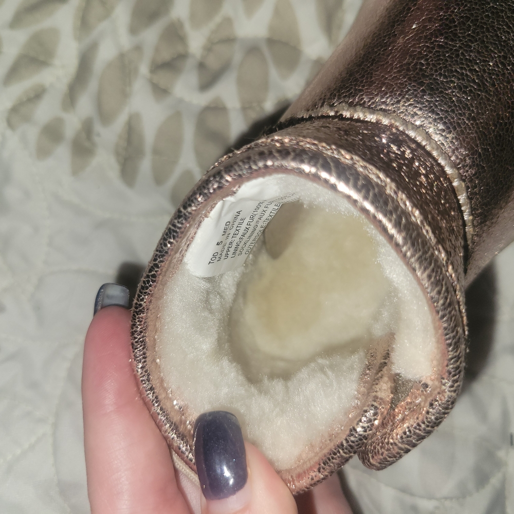 🚫 SOLD!!! NOT FOR SALE!🚫 Shiny Rose Gold Boots